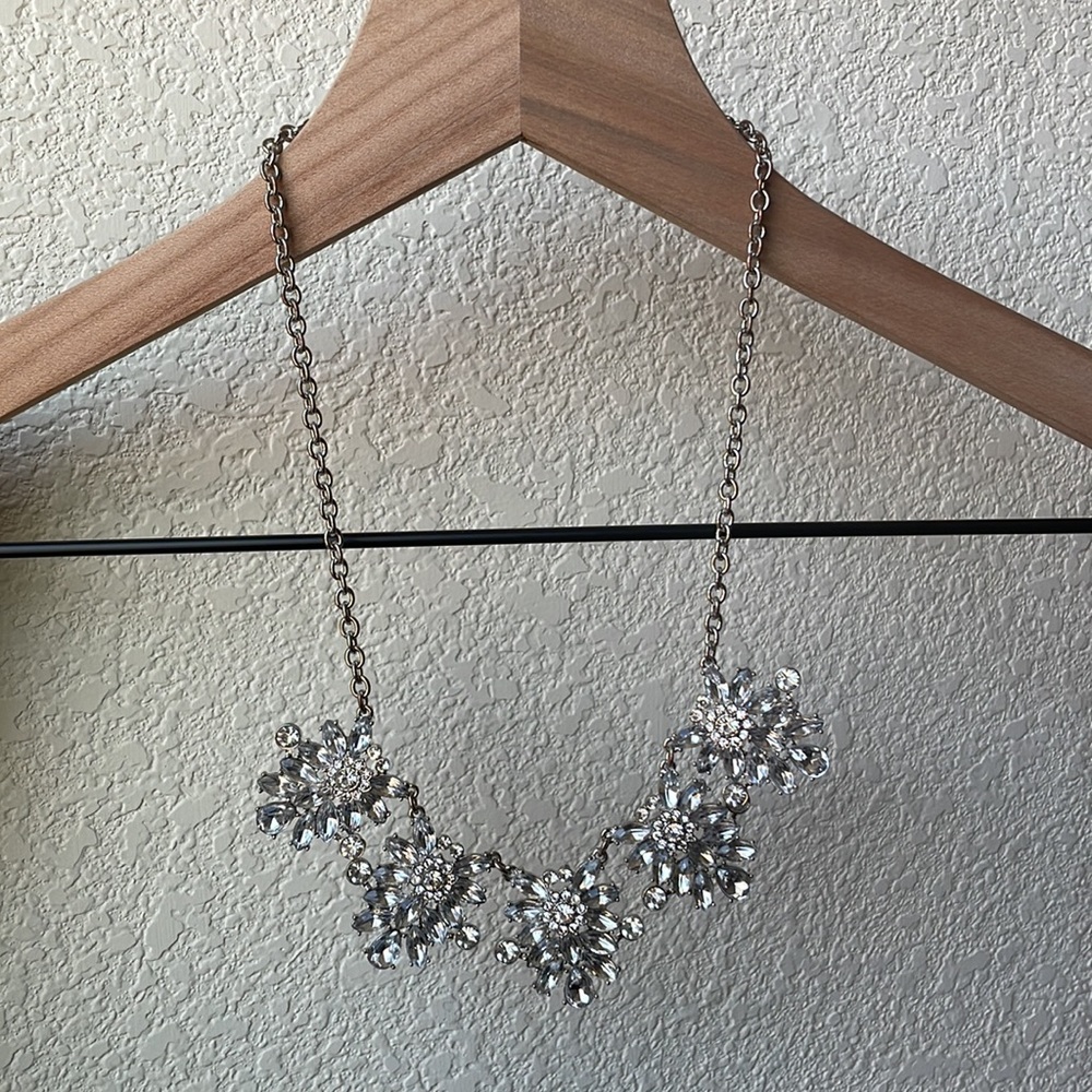 Clear Statement Necklace - Picture 3 of 6